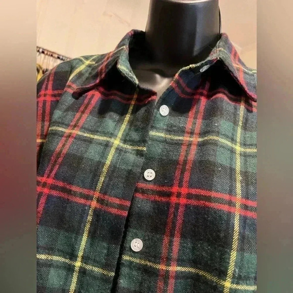 NWT Flannel - navy, red, yellow, green, black L - Picture 3 of 4